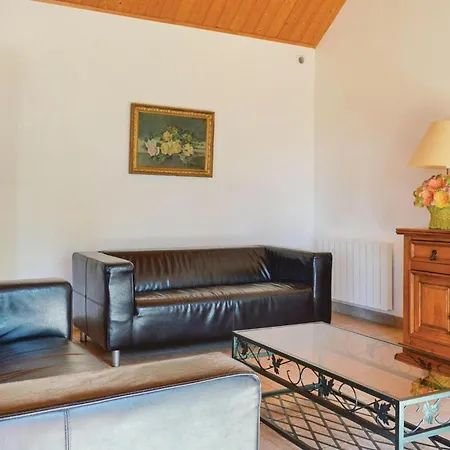 2 Bedroom Stunning In * Roisel